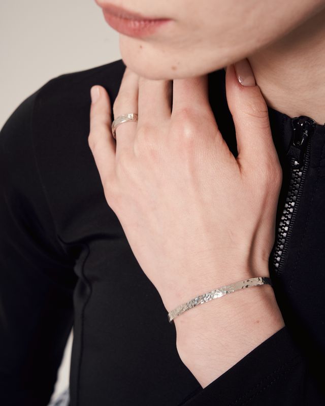 Bracelet "Simple" hammered glossy