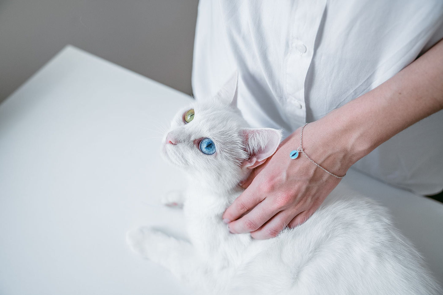 Bracelet "Cat’s Eye" (9 mm) with enamel