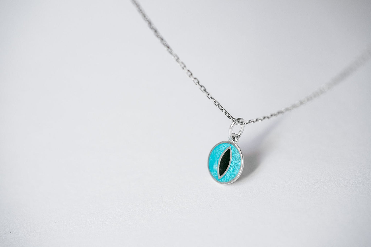 Bracelet "Cat’s Eye" (9 mm) with enamel