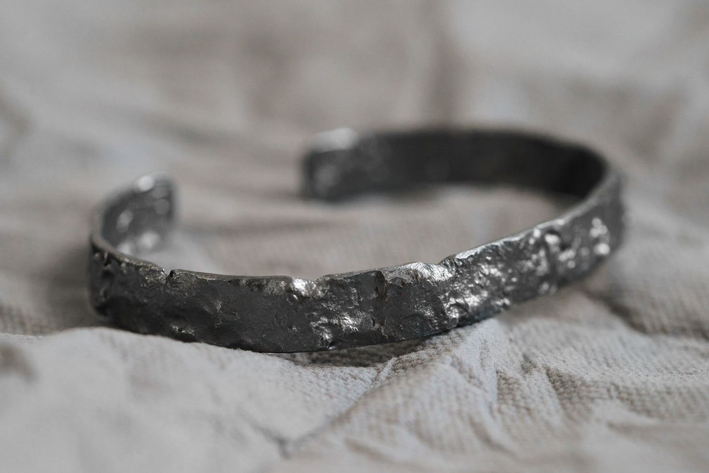 Bracelet "Asteroid" (8 mm)