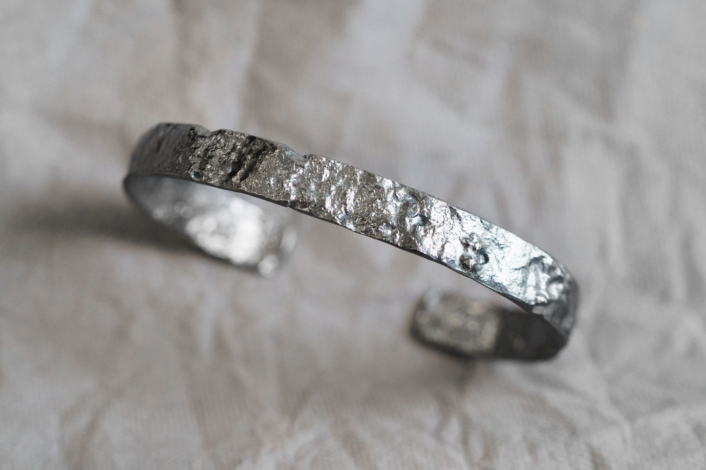 Bracelet "Asteroid" (8 mm)