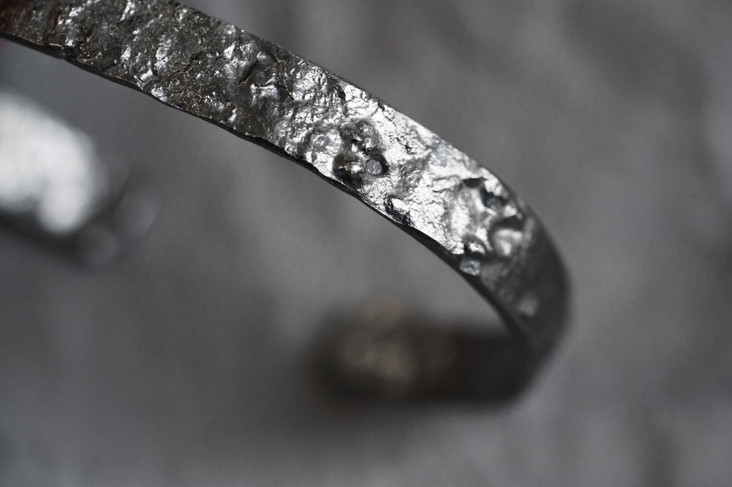 Bracelet "Asteroid" (8 mm)