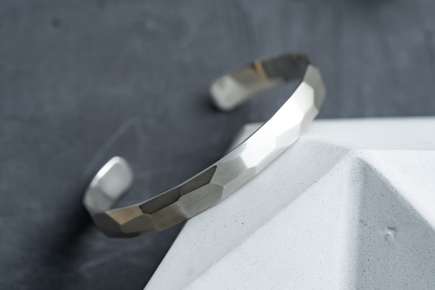 Bracelet "Facets" (8 mm)