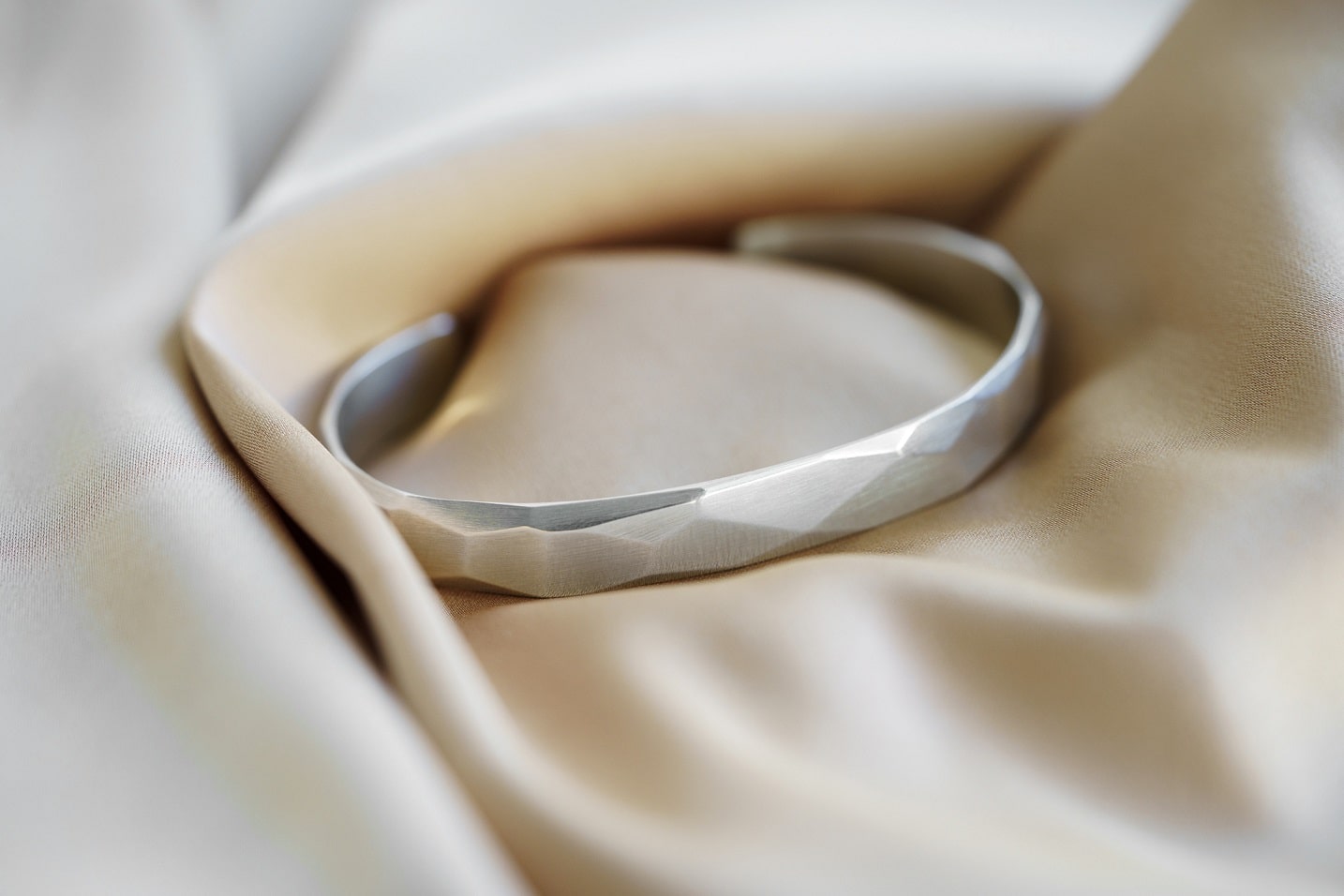 Bracelet "Facets" (8 mm)