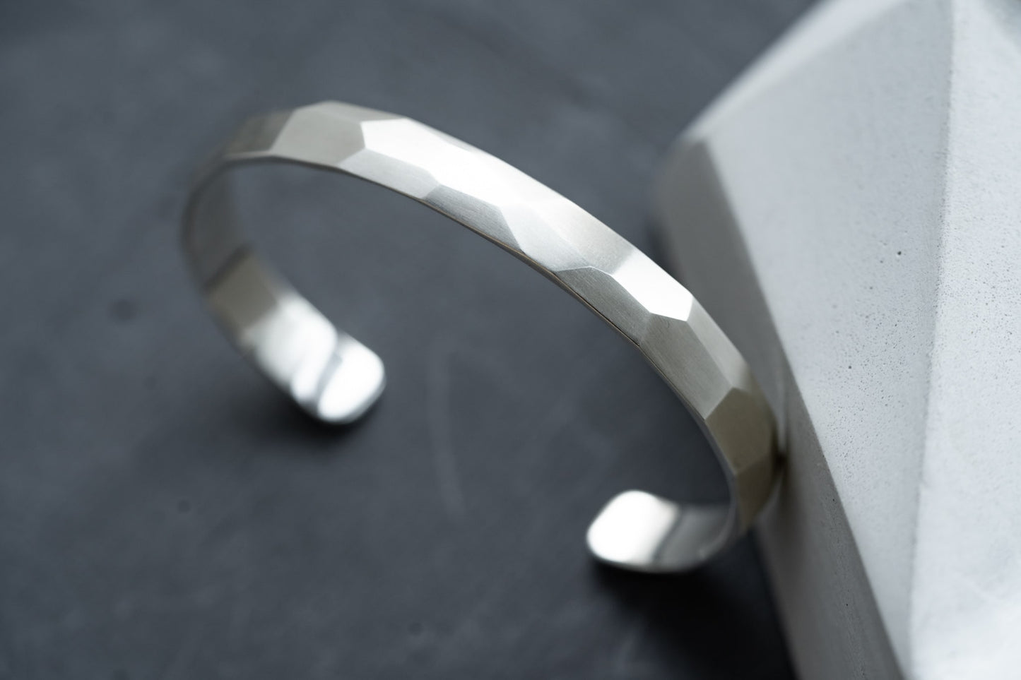 Bracelet "Facets" (8 mm)