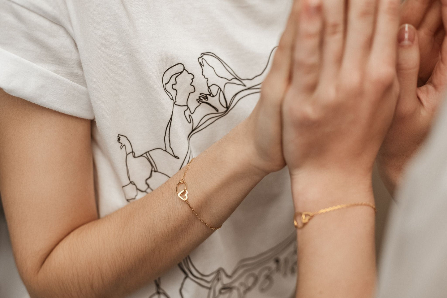 Bracelet "Symbol of Care"
