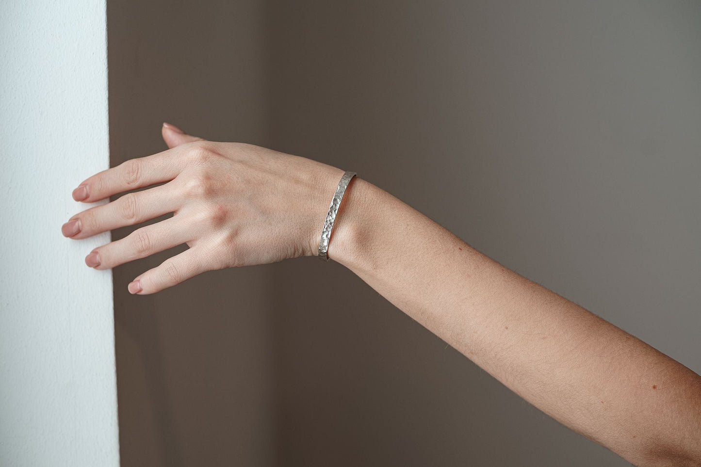 Bracelet "Simple" hammered glossy