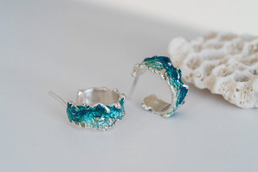 Congo earrings "Wave" (6 mm/15 mm) emerald