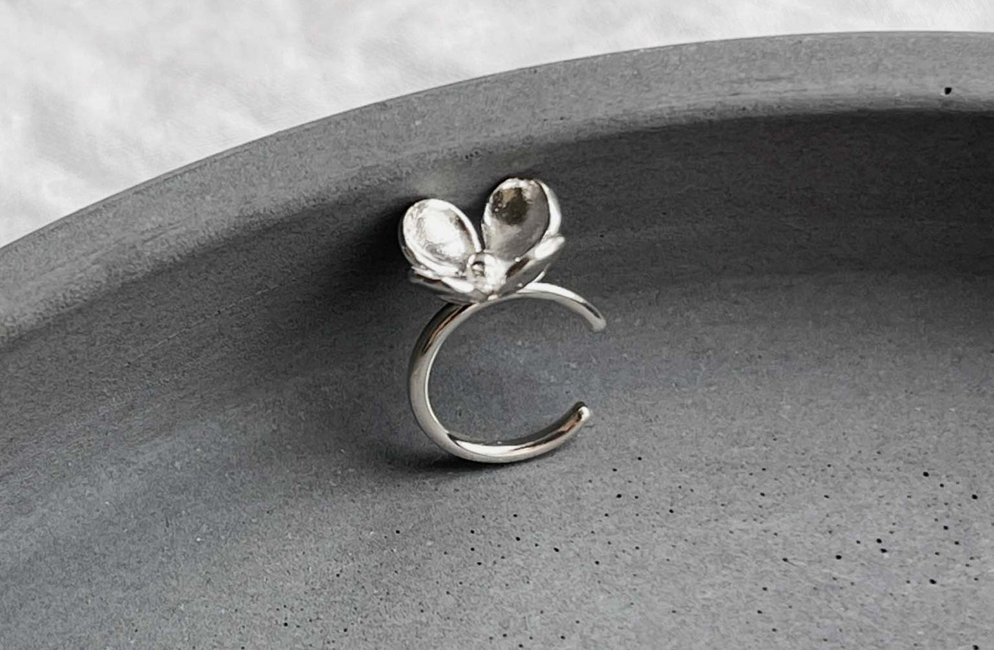 Cuff "Flower" without enamel