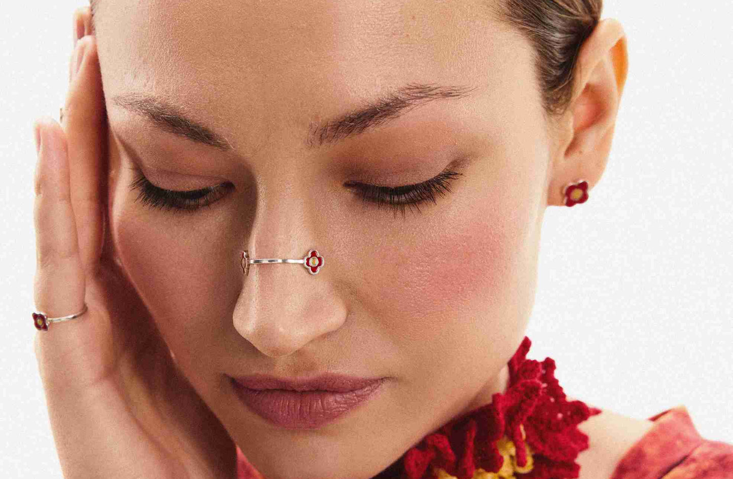 Cuff on the nose "Peony" (glue included)