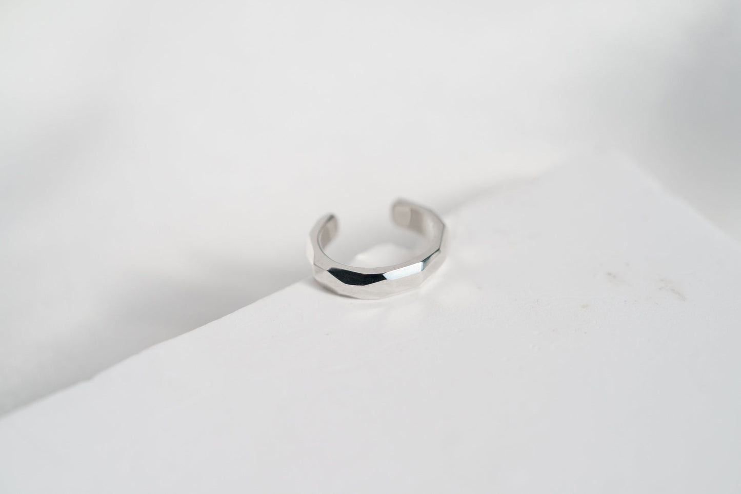 Cuff "Small facets"