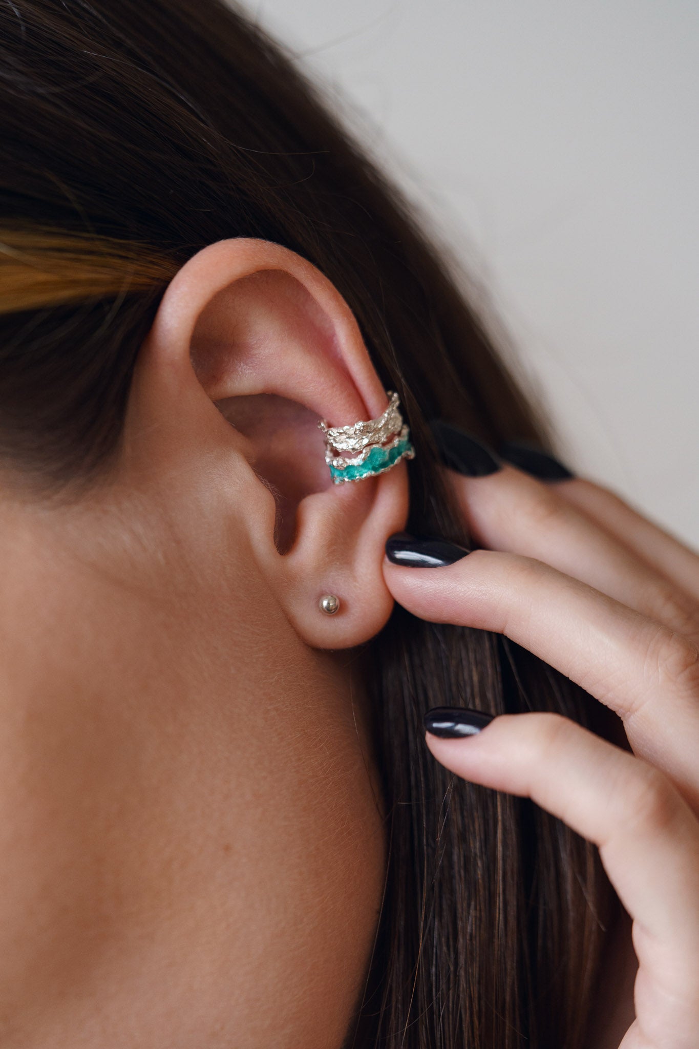 Cuff "Wave" (4 mm) emerald