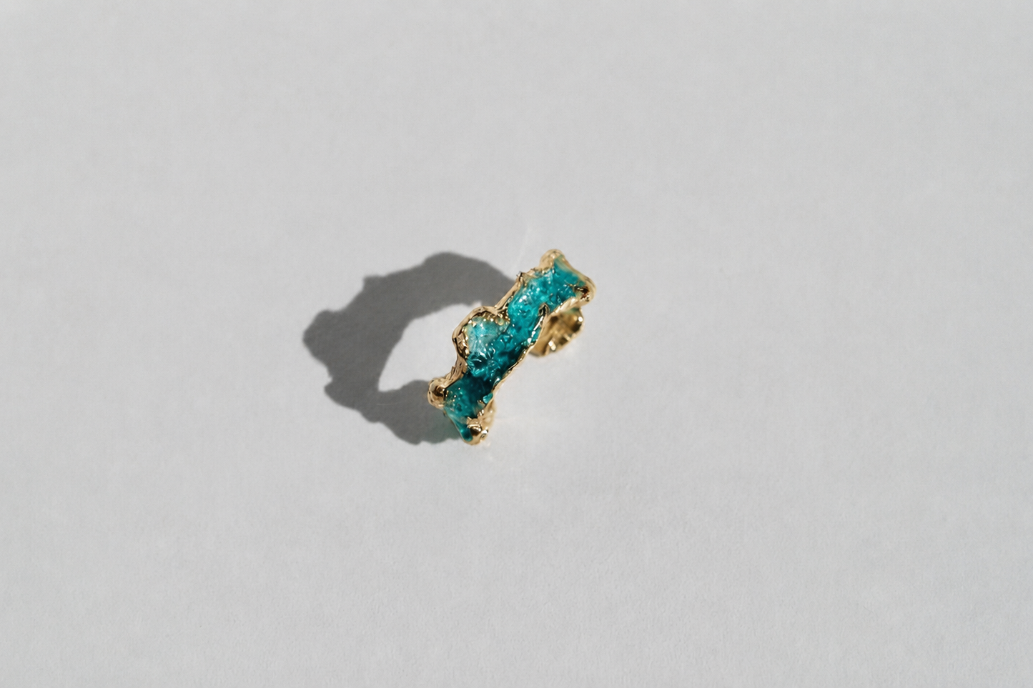 Cuff "Wave" (4 mm) emerald