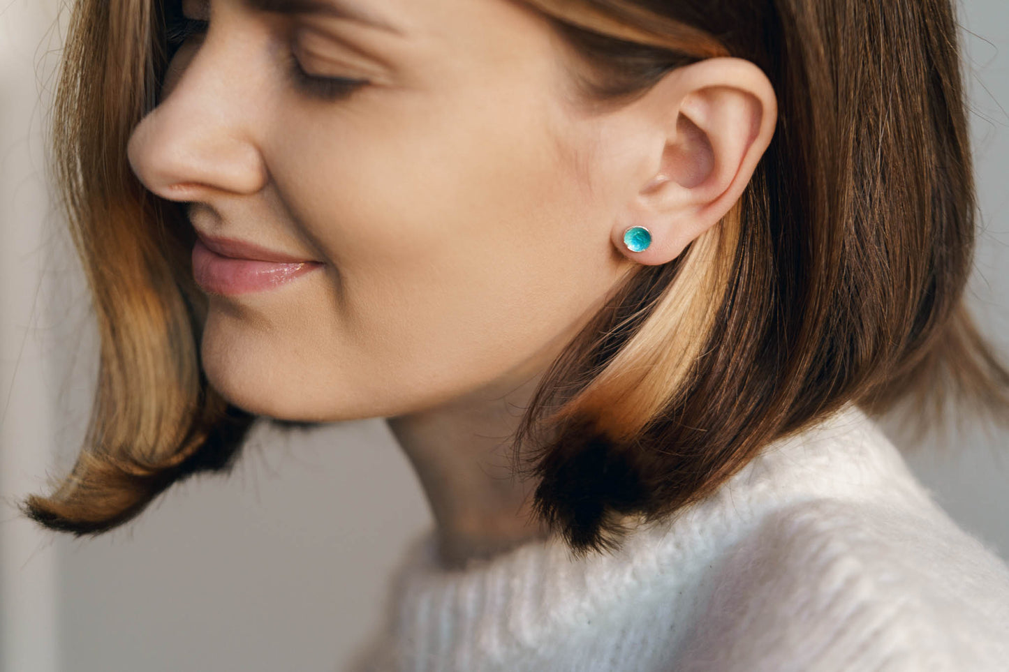 Earrings "Sea" (6 mm) emerald