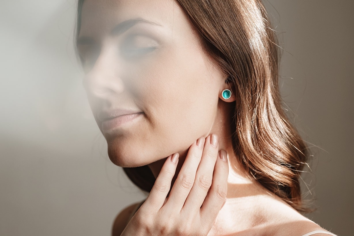 Earrings "Sea" (9 mm) emerald