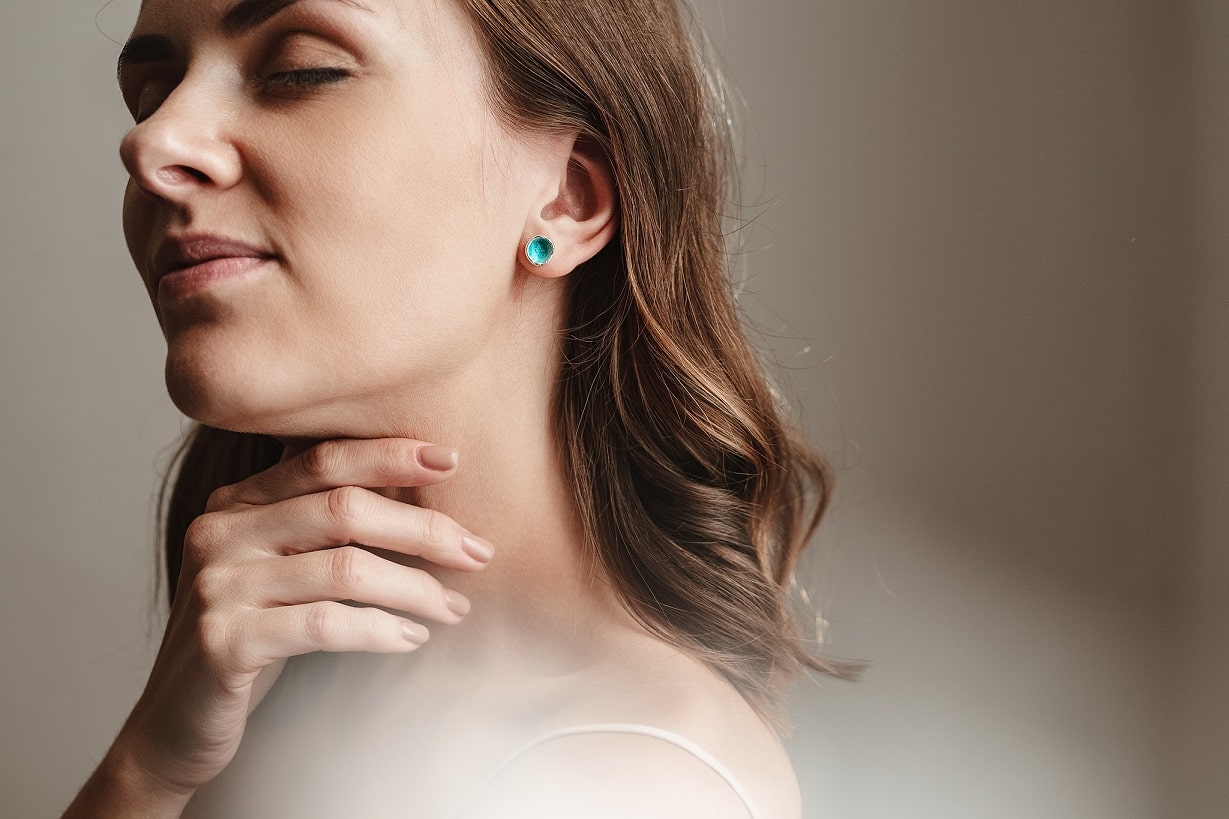 Earrings "Sea" (9 mm) emerald