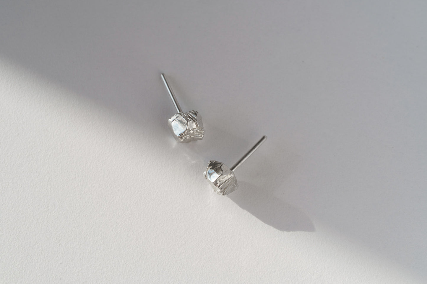 Earrings "Anthracite" (6 mm)