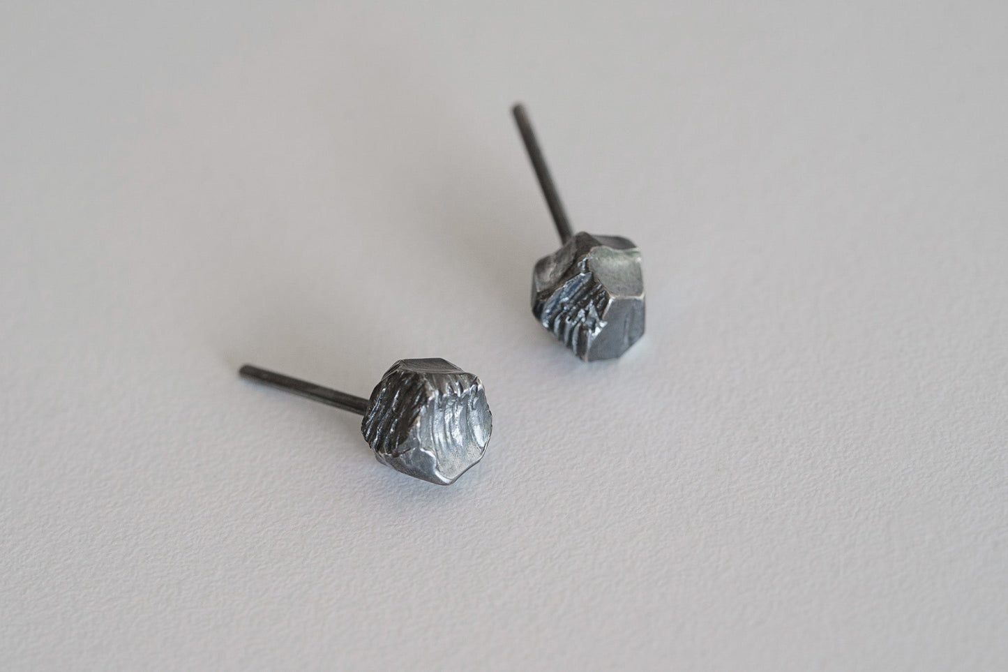 Earrings "Anthracite" (6 mm)