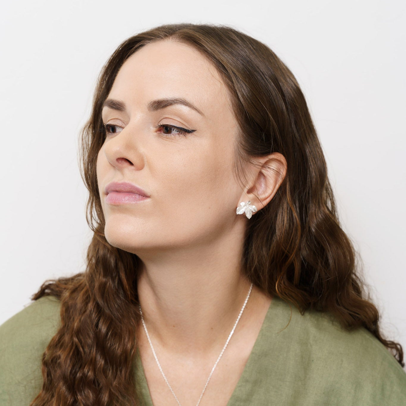 Earrings “Chestnut Leaf” (20 mm) light