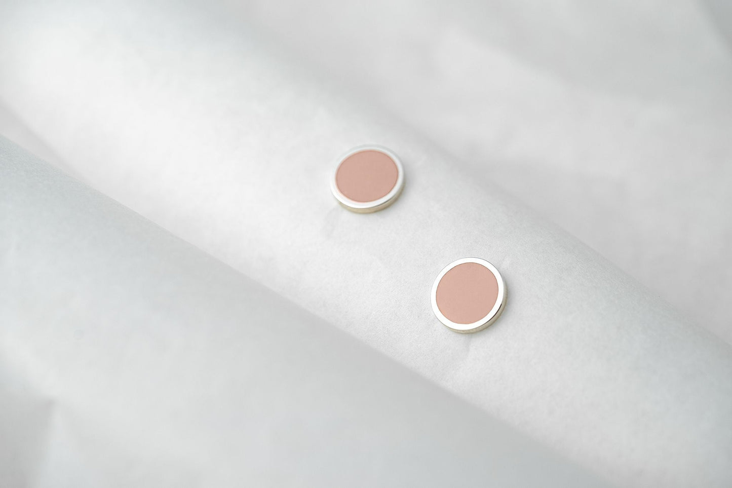 Stud earrings "Circle" (12 mm) with enamel