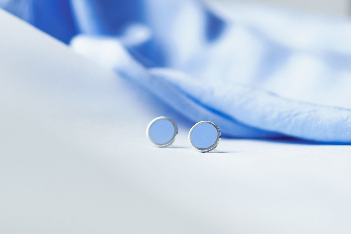 Stud earrings "Circle" (12 mm) with enamel