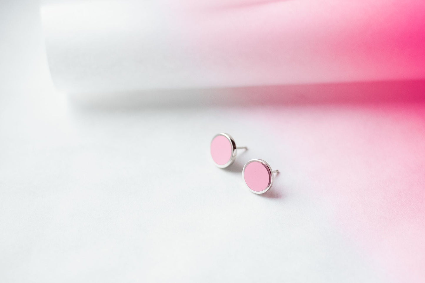 Stud earrings "Circle" (12 mm) with enamel (different colors to choose from)