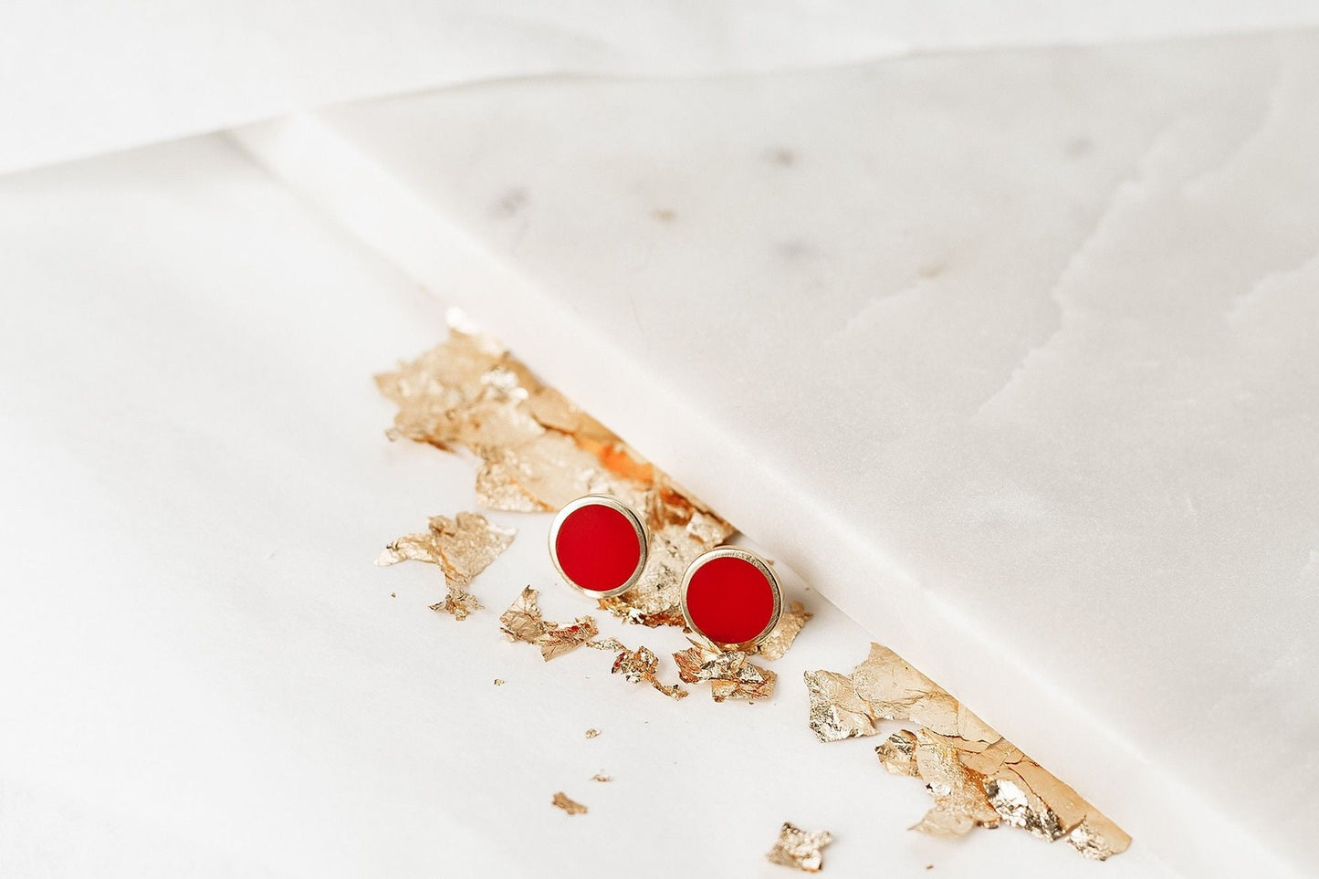 Stud earrings "Circle" (12 mm) with enamel (different colors to choose from)