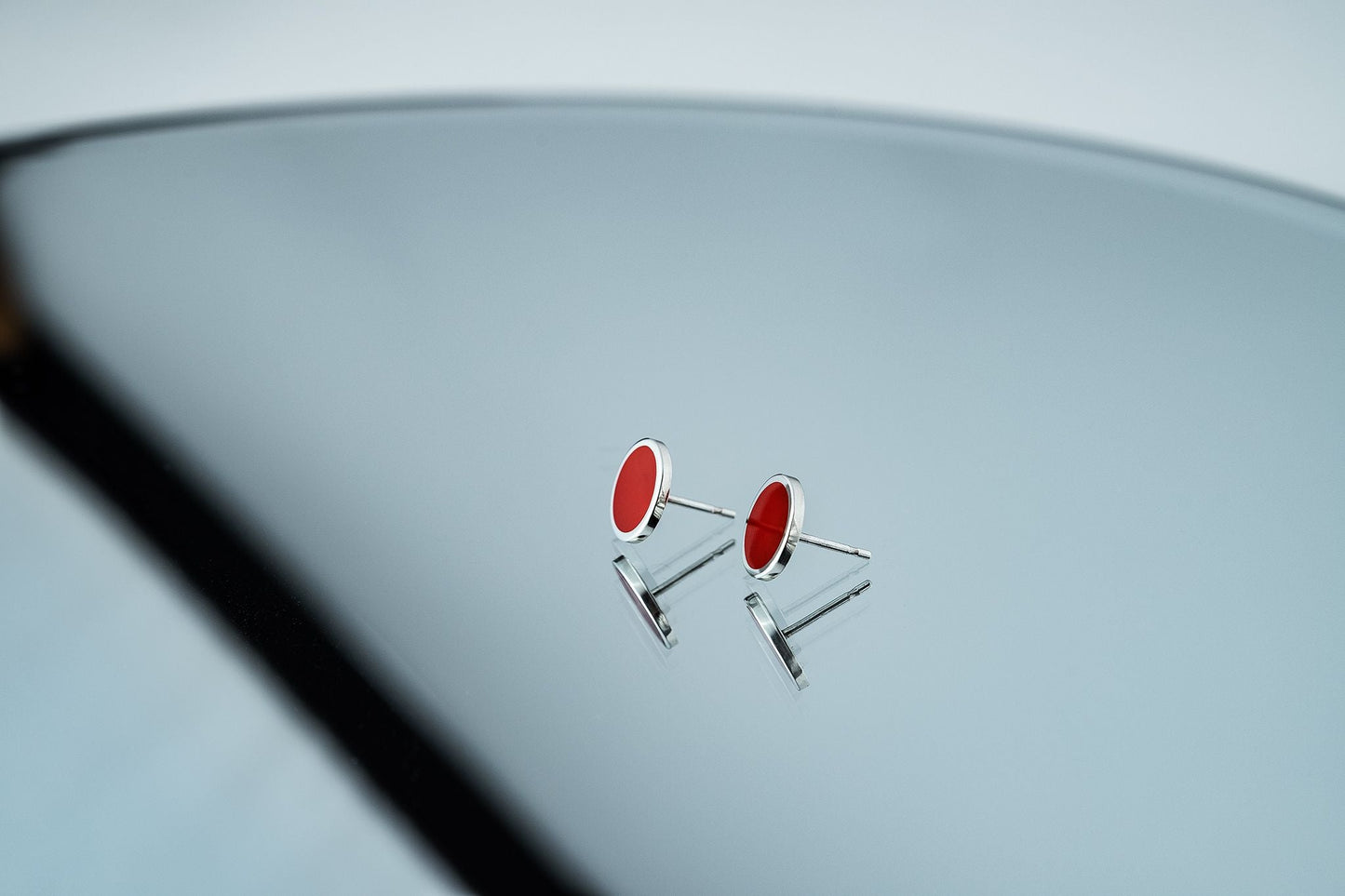 Stud earrings "Circle" (12 mm) with enamel