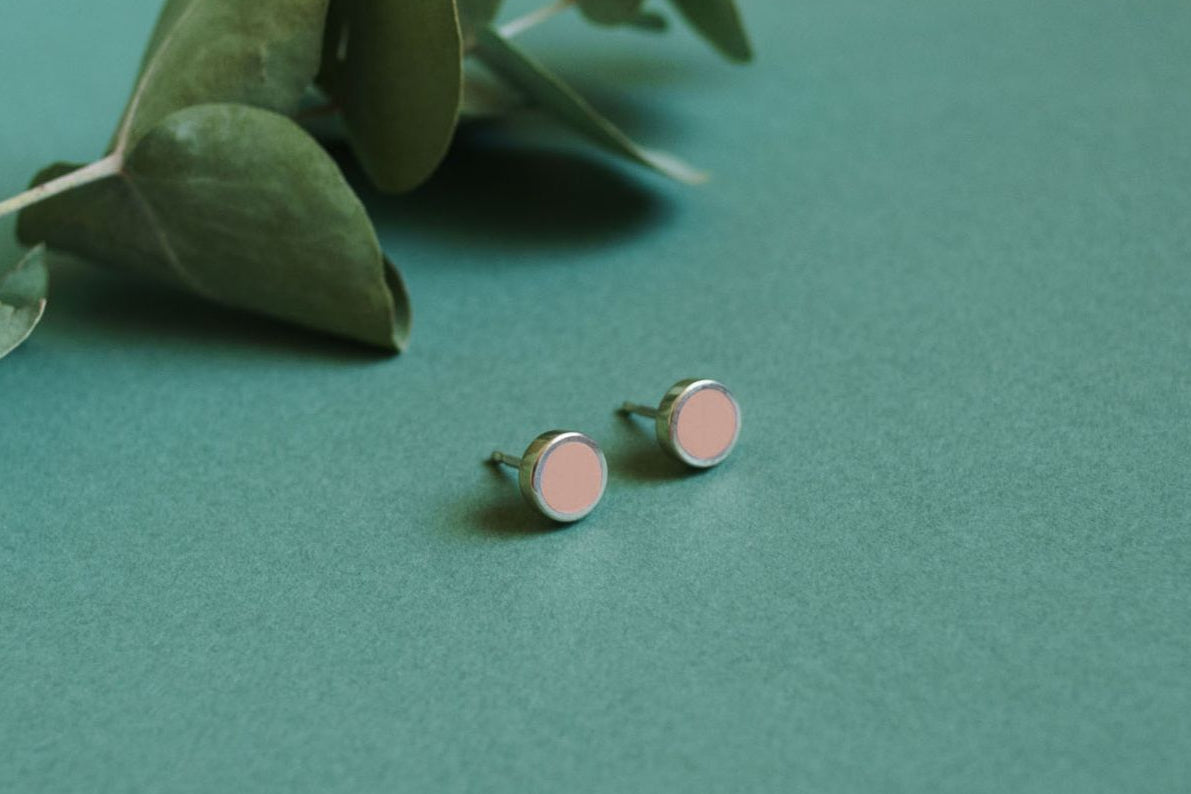 Stud earrings "Circle" (8 mm) with enamel