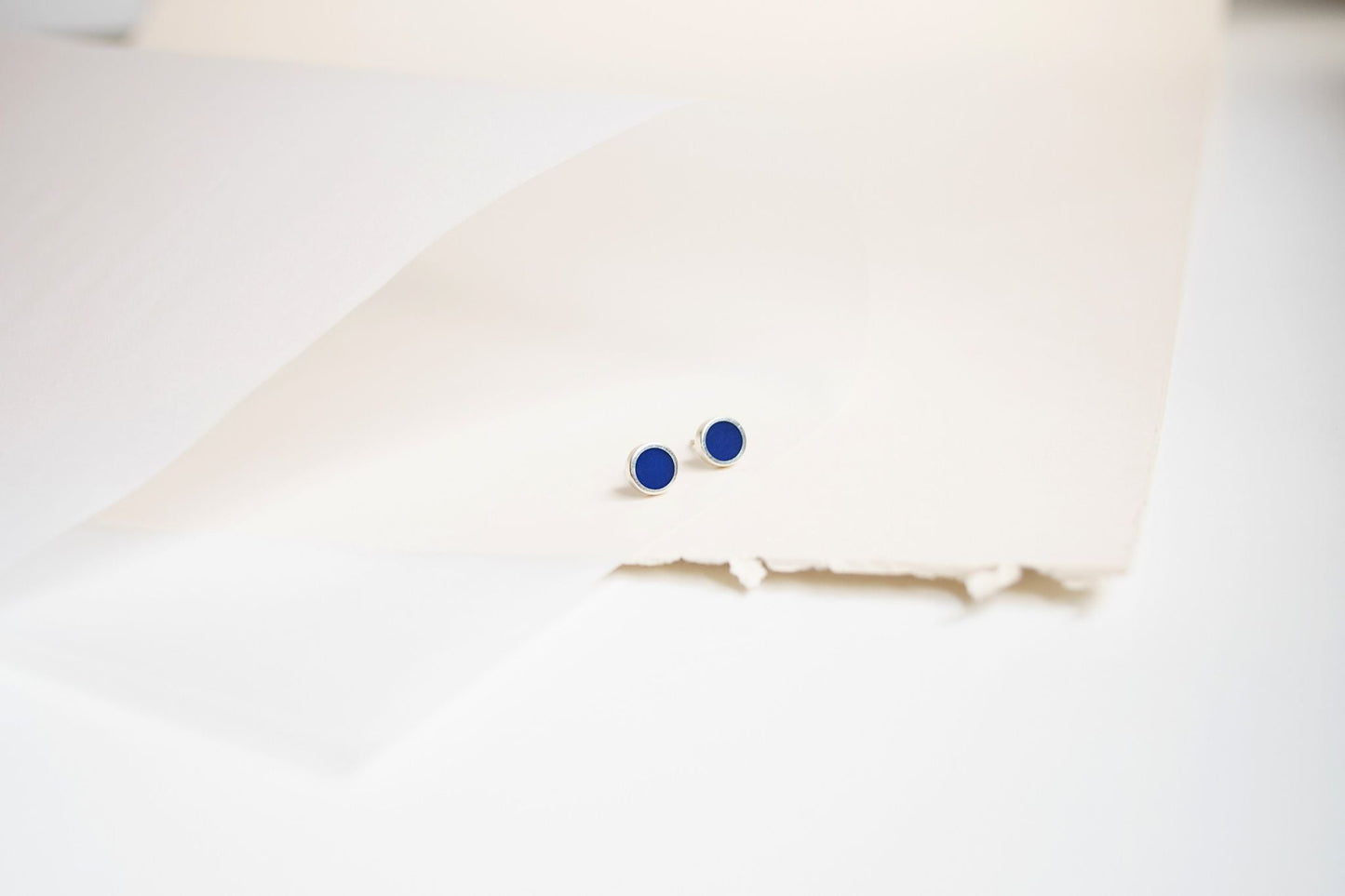 Stud earrings "Circle" (8 mm) with enamel (different colors to choose from)