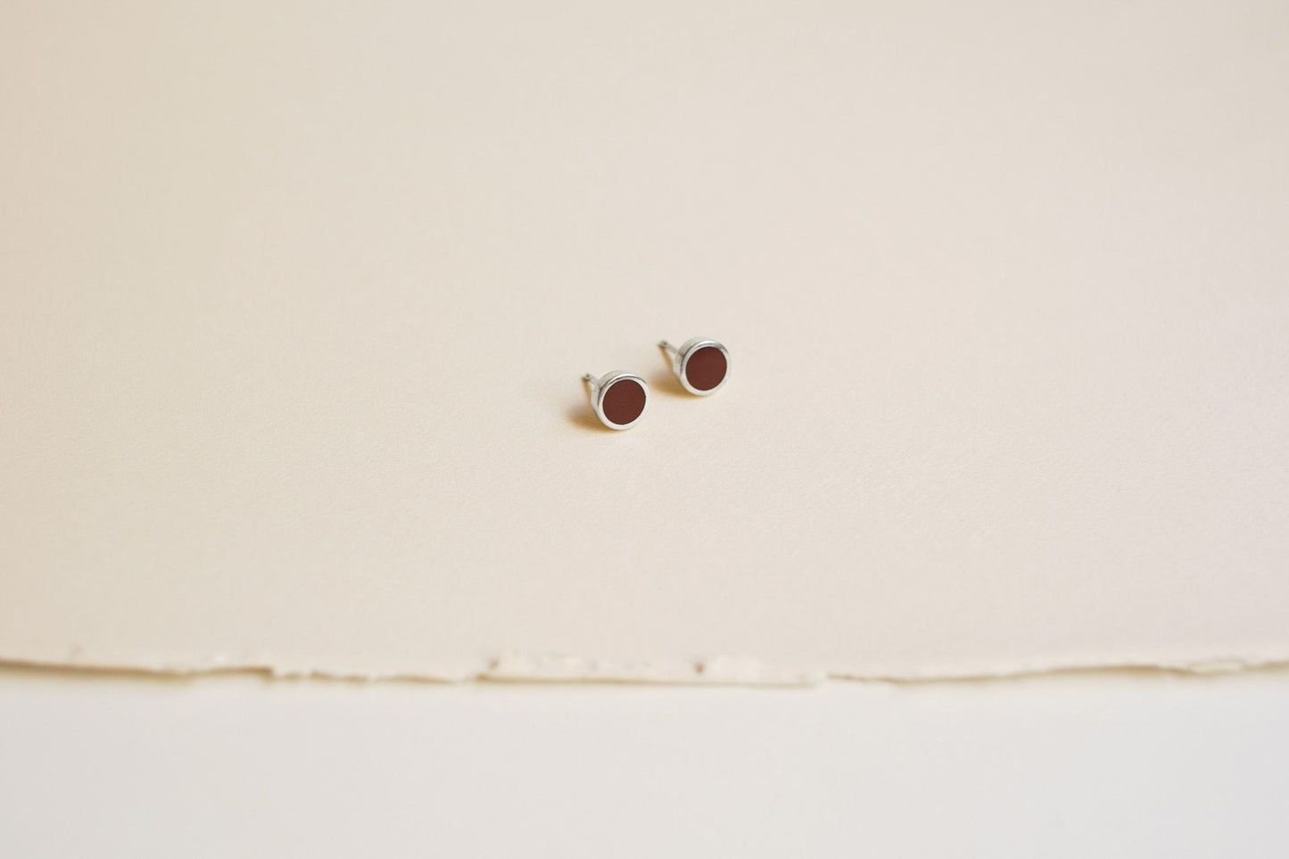 Stud earrings "Circle" (8 mm) with enamel (different colors to choose from)