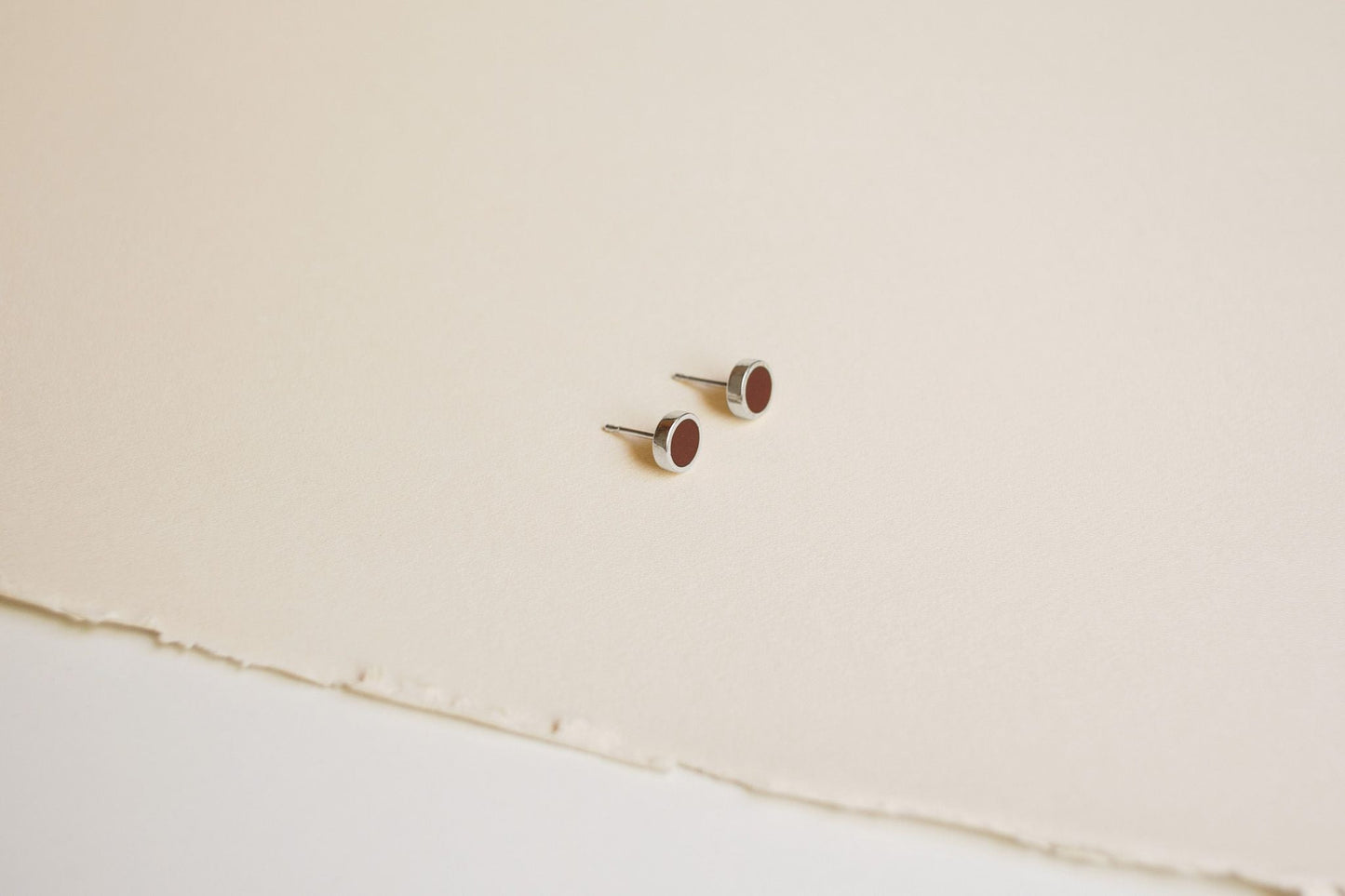 Stud earrings "Circle" (8 mm) with enamel (different colors to choose from)