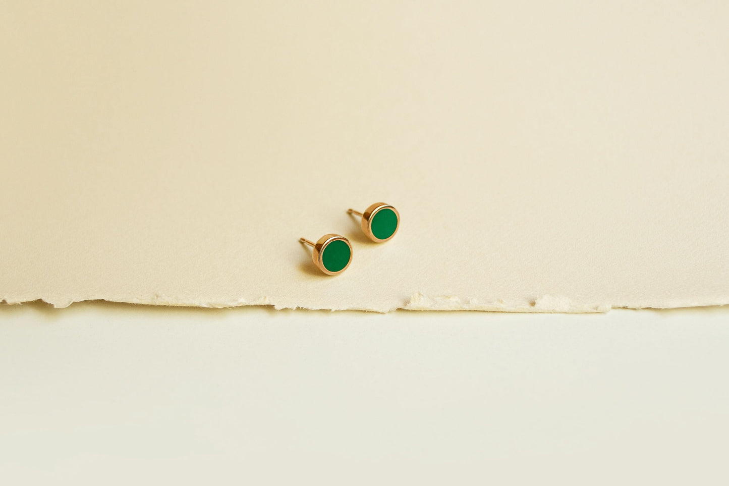 Stud earrings "Circle" (8 mm) with enamel (different colors to choose from)