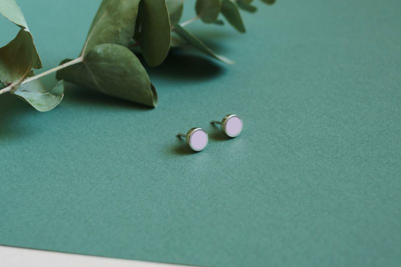 Stud earrings "Circle" (8 mm) with enamel (different colors to choose from)
