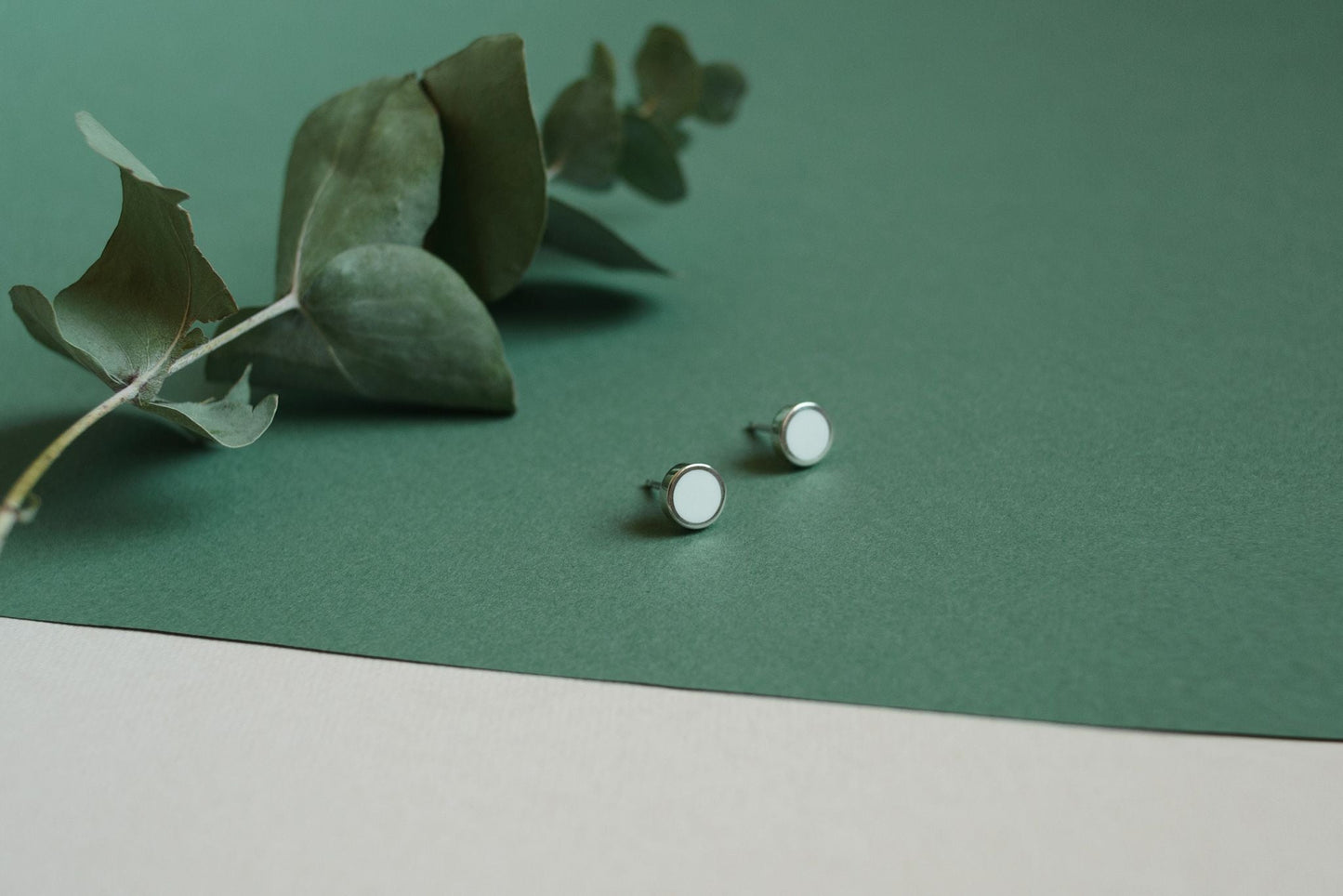 Stud earrings "Circle" (8 mm) with enamel (different colors to choose from)