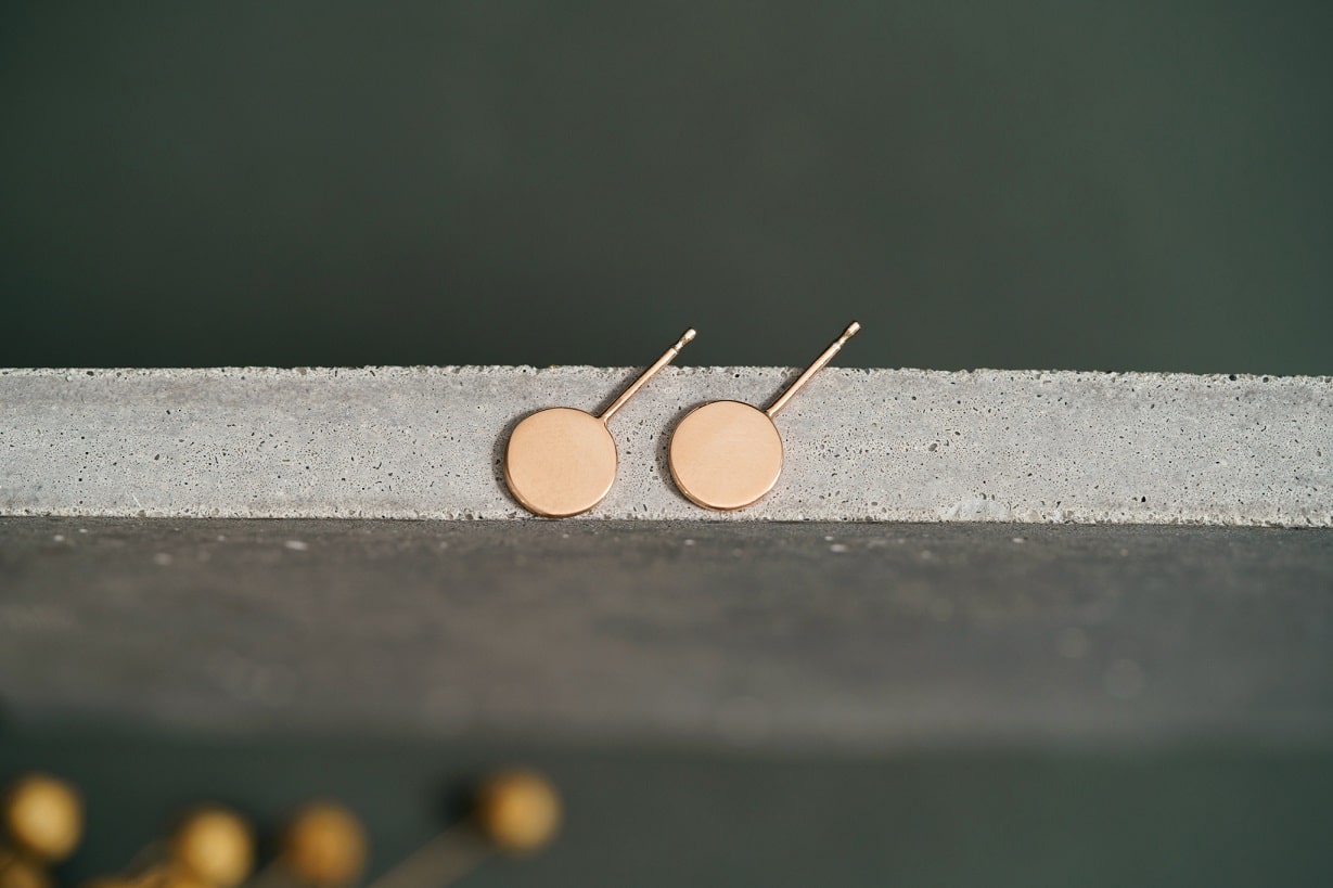 Stud earrings "Coin"