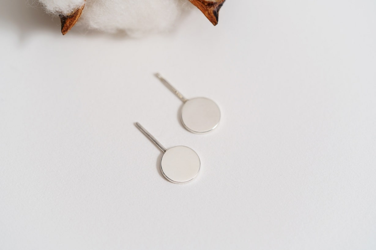Stud earrings "Coin"