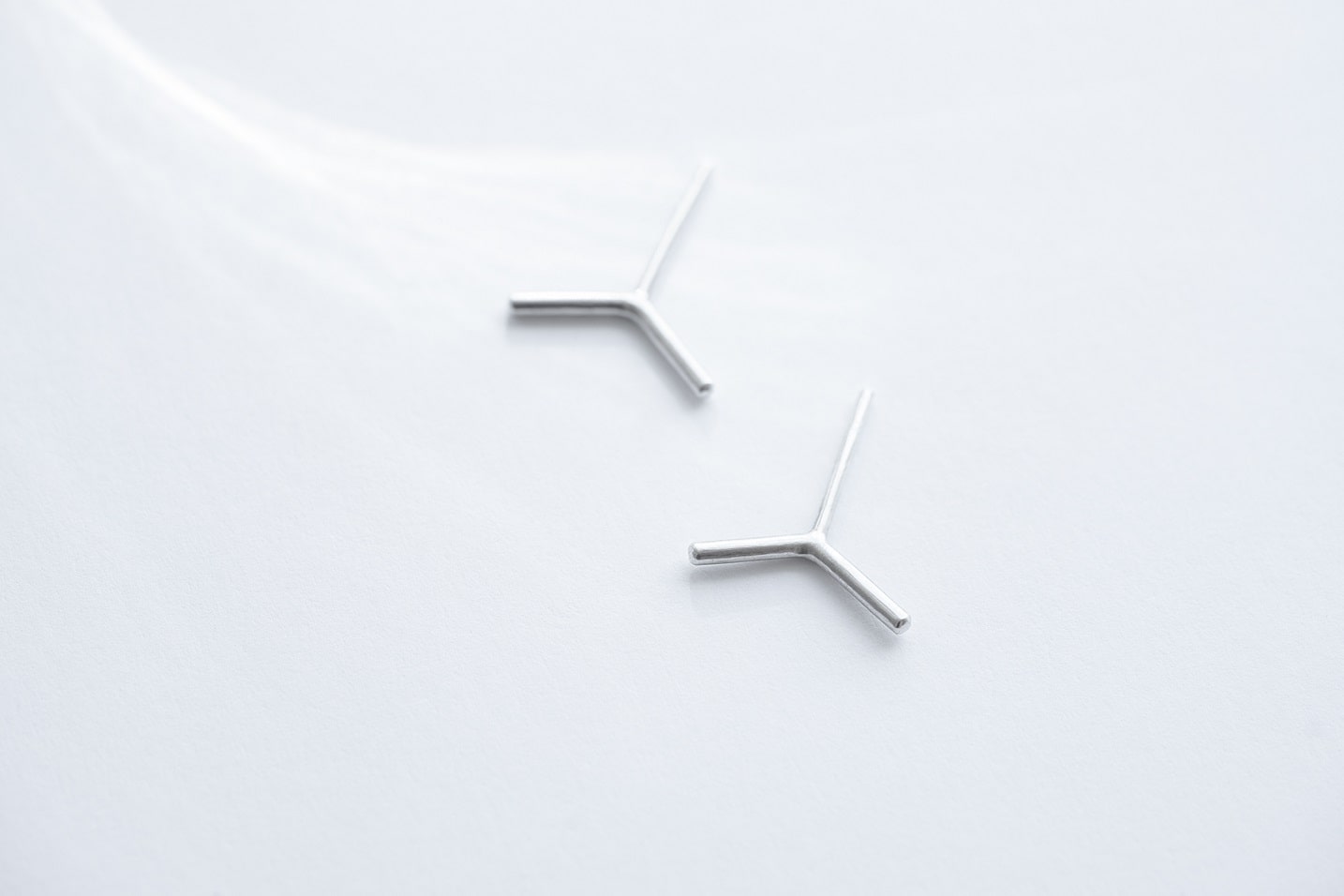 Earrings "Angle Outward"
