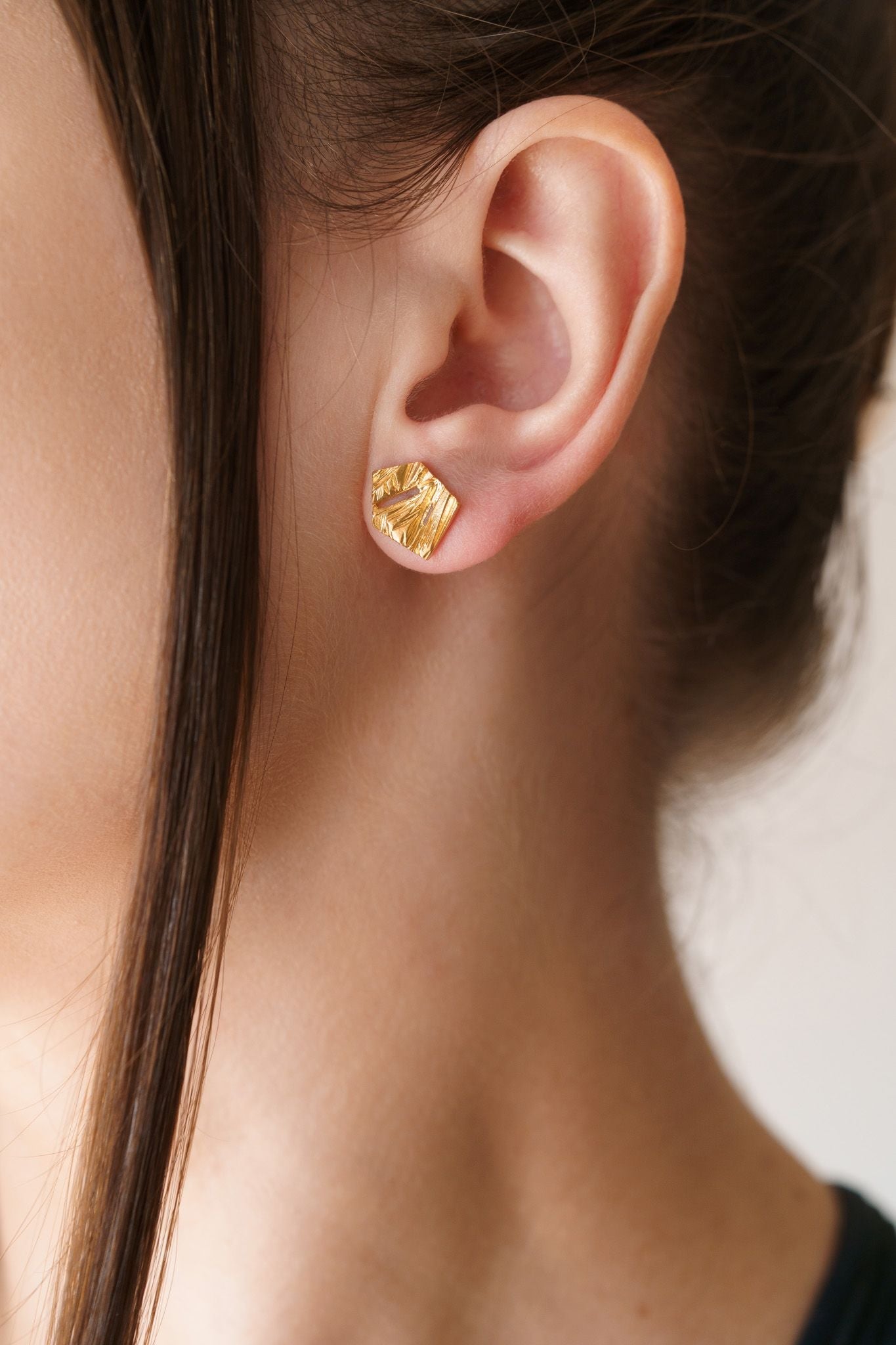 Earrings “Crushed Ice” (10×12 mm)