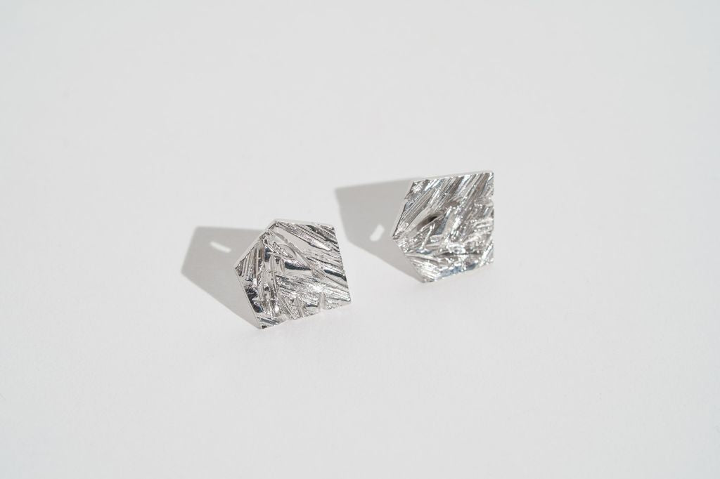 Earrings “Crushed Ice” (14×14 mm)