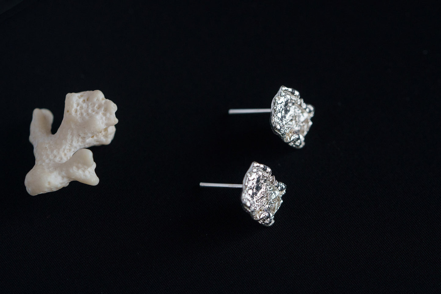 Stud earrings "Sea foam" light