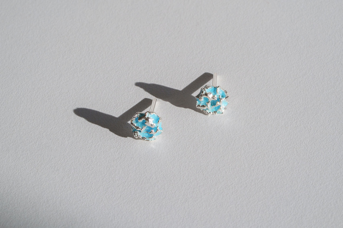 Stud earrings "Water ripple" light blue mini