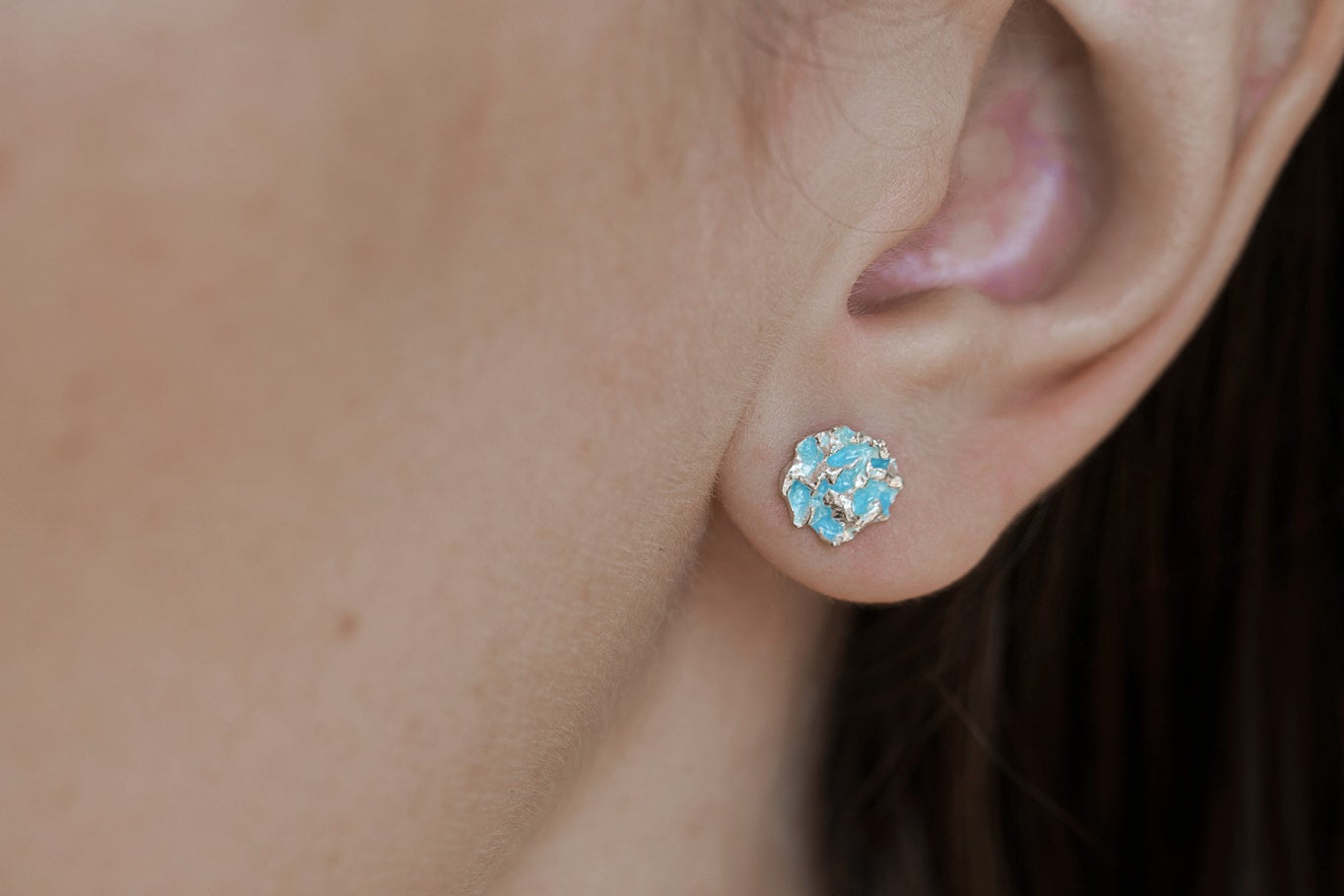 Stud earrings "Water ripple" light blue mini