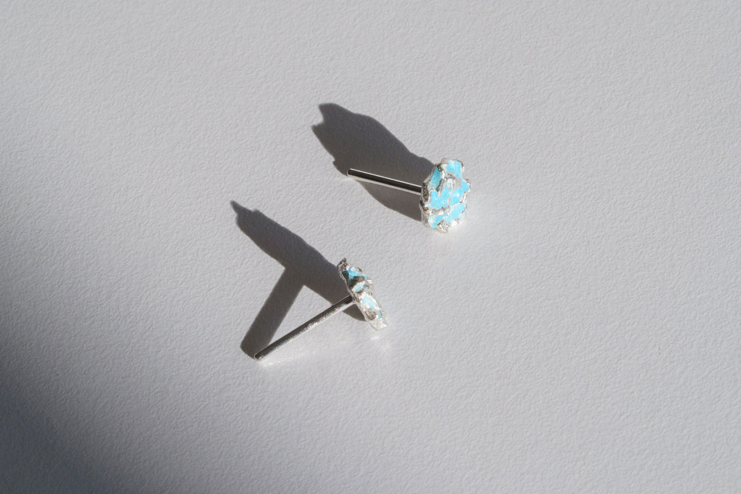 Stud earrings "Water ripple" light blue mini