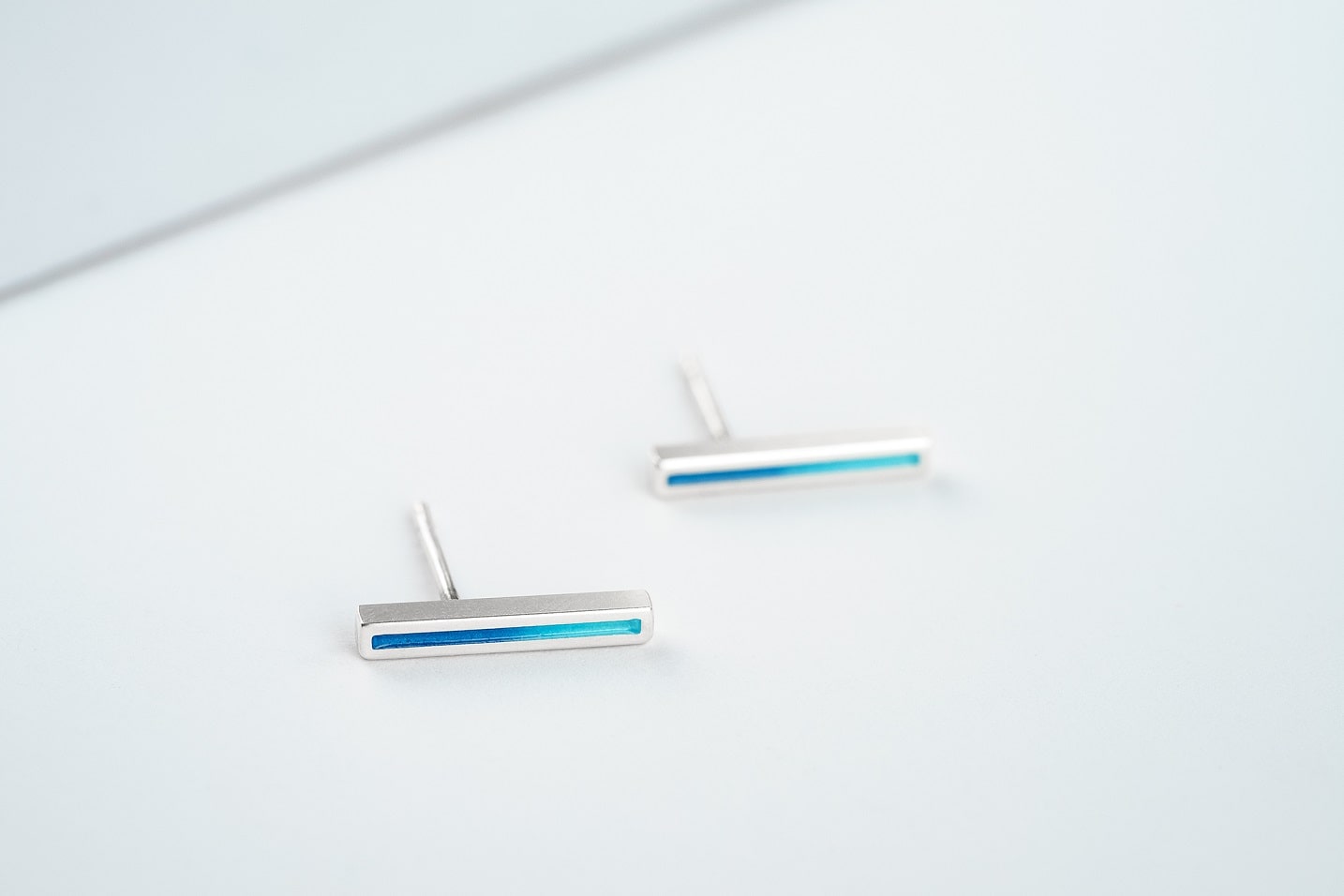 Stud earrings "Stripe" (16 mm) with enamel