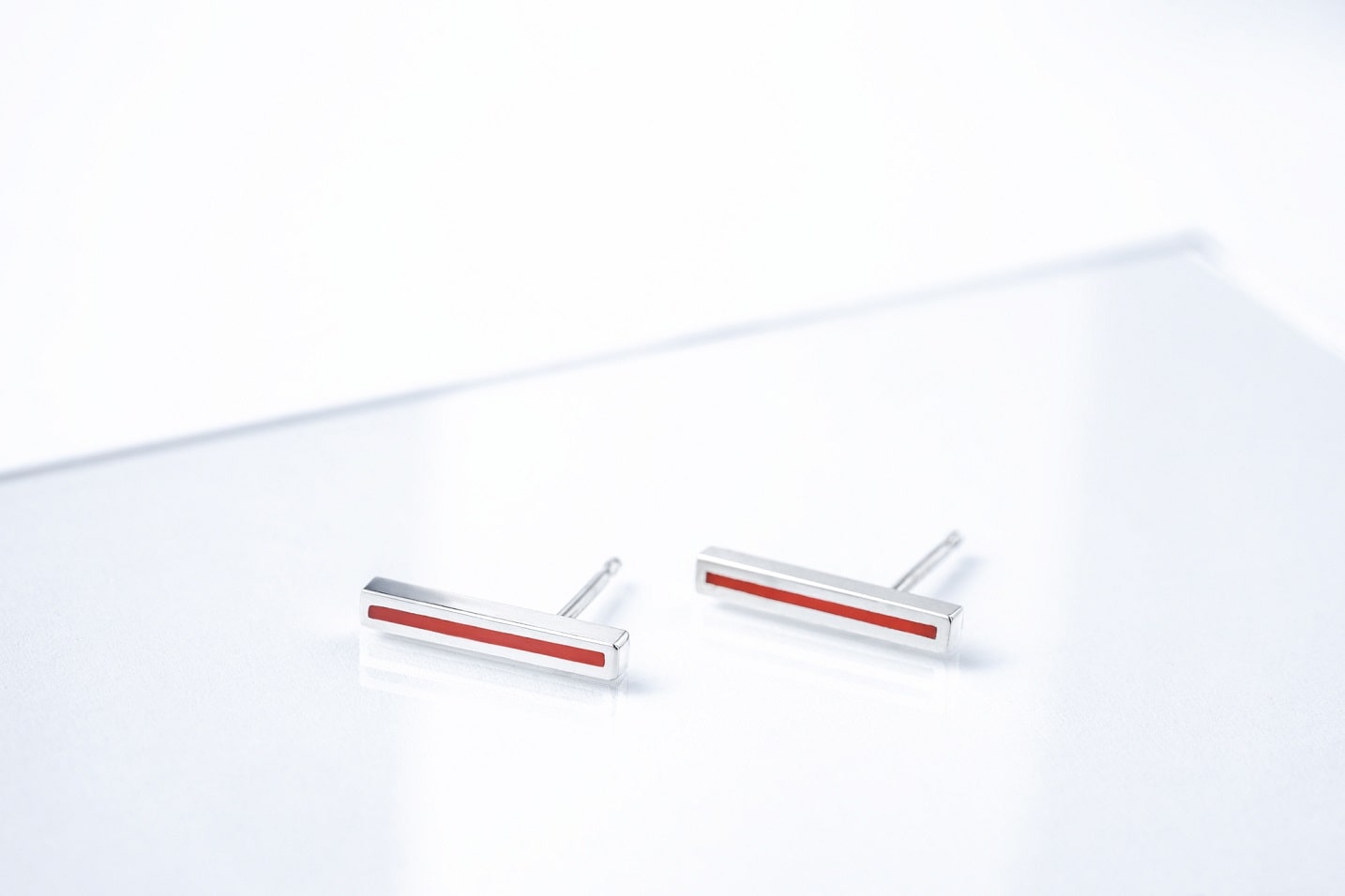 Stud earrings "Stripe" (16 mm) with enamel