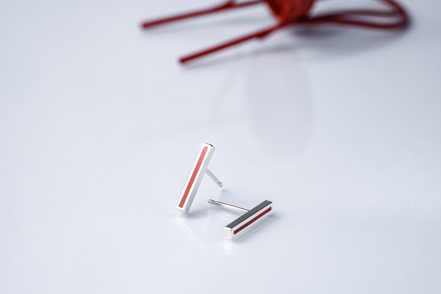 Stud earrings "Stripe" (16 mm) with enamel