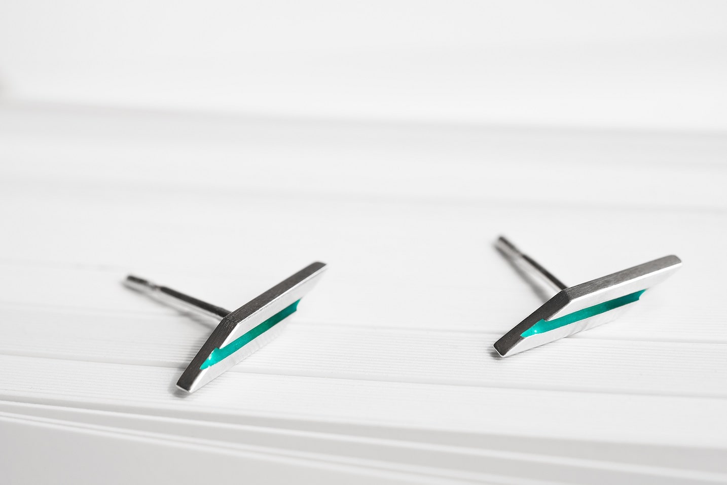 Stud earrings "Stripe" (17 mm) diagonal with enamel