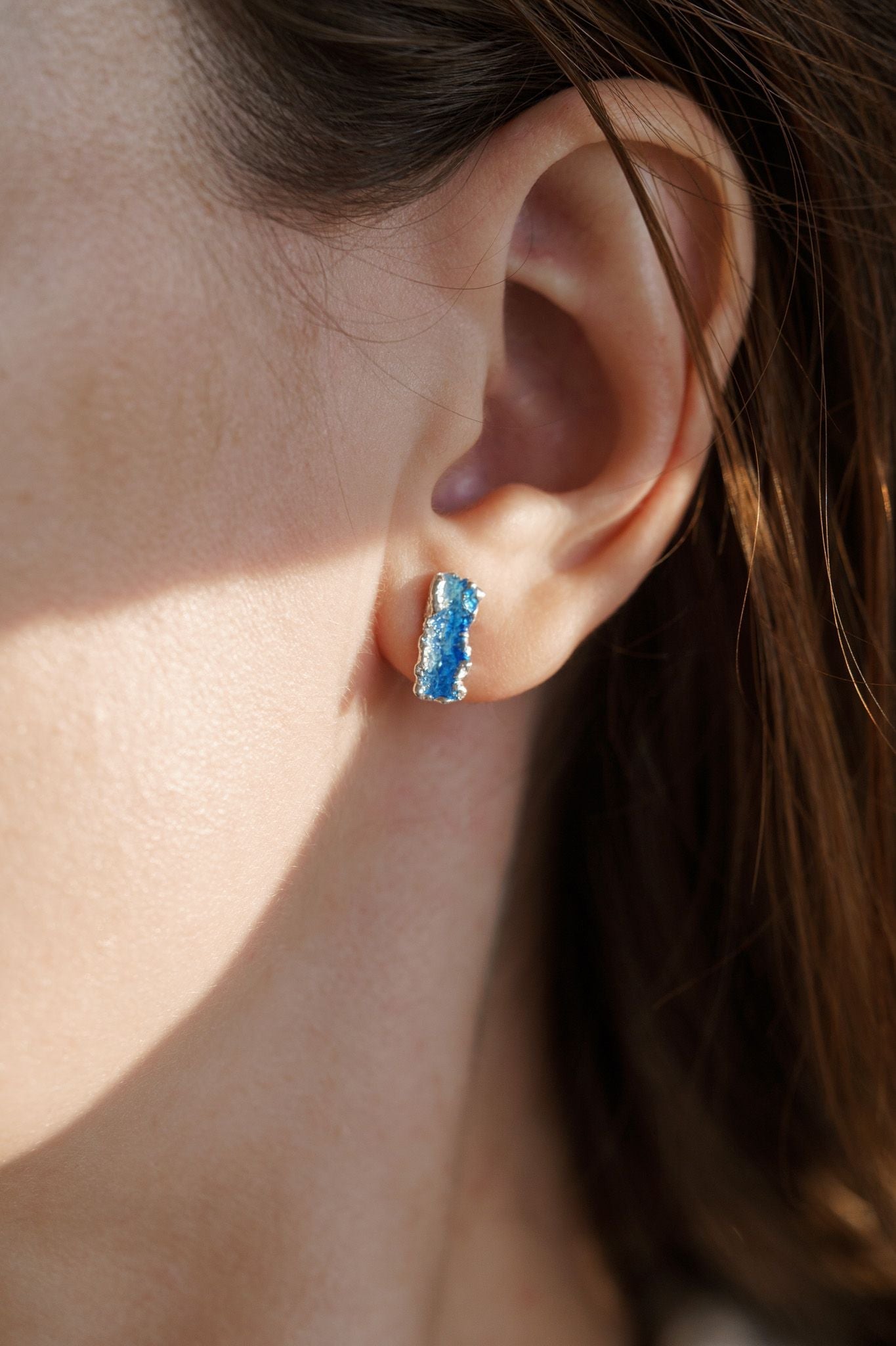 Stud-earrings "Wave" (4x10 mm) blue