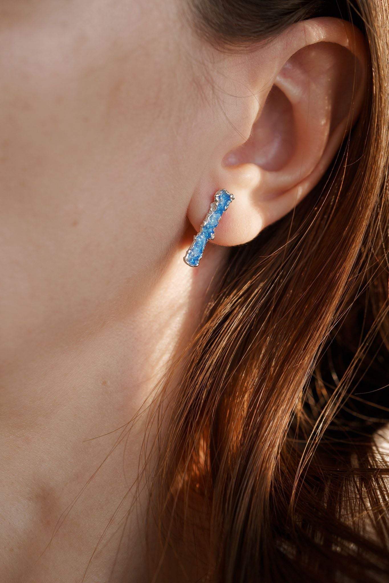 Stud-earrings "Wave" (4x20 mm) blue